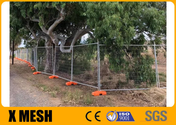 Métal galvanisé soudé Mesh Fencing, mètres extérieurs portatifs de la barrière 2,4 x 2,1