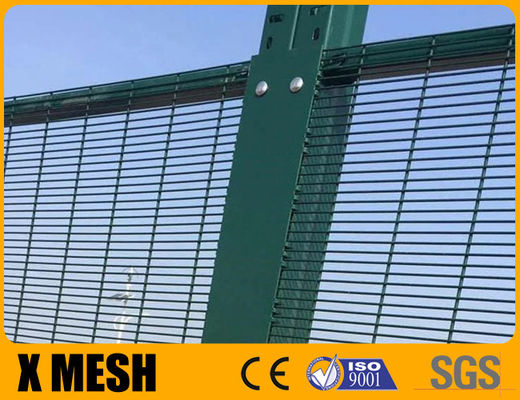 80 mm x 100 mm Post carré anti-escalade grille de clôture couleur verte pour le domaine commercial
