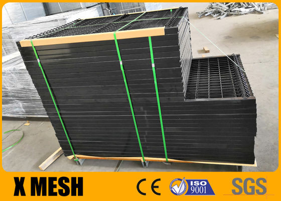 PVC de Mesh Fence de montée de largeur du fil 3m de 4mm l'anti a enduit RAL 9005